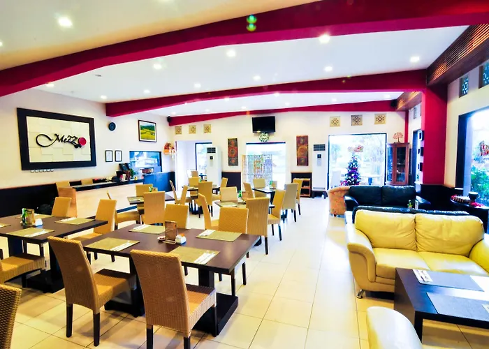 Hotel Abisha 3*