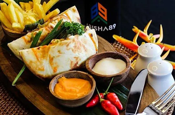 Abisha Hotel 3*